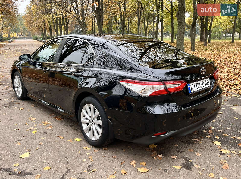 Седан Toyota Camry 2018 в Киеве фото 16 Седан Toyota Camry 2018 в Киеве