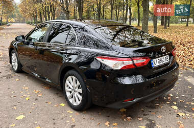 Седан Toyota Camry 2018 в 