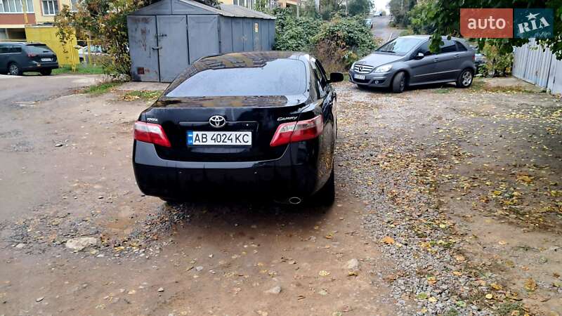 Седан Toyota Camry 2008 в Виннице