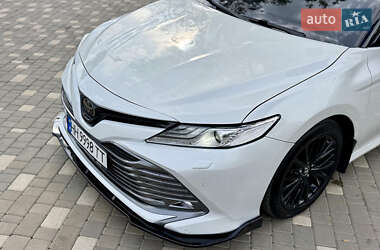 Седан Toyota Camry 2018 в  фото 5 Седан Toyota Camry 2018 в