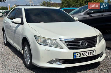 Седан Toyota Camry 2012 в Виннице