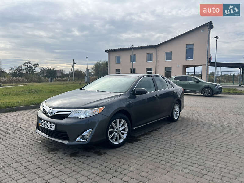 Седан Toyota Camry 2011 в Жидачове