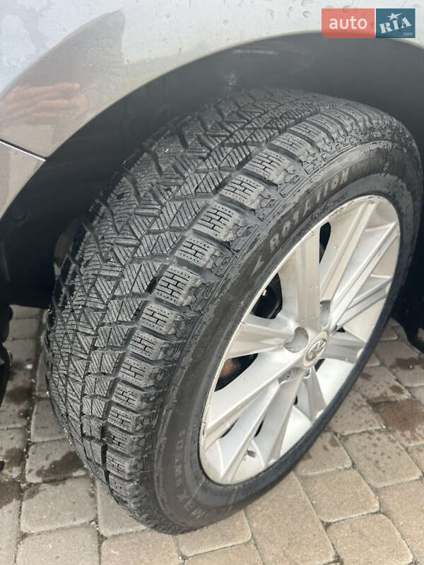 Седан Toyota Camry 2011 в Жидачове