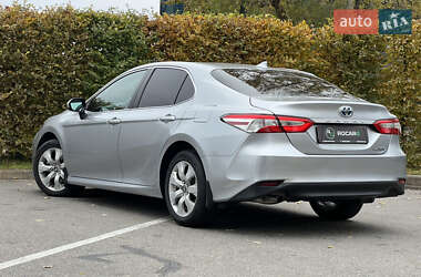 Седан Toyota Camry 2020 в  фото 19 Седан Toyota Camry 2020 в