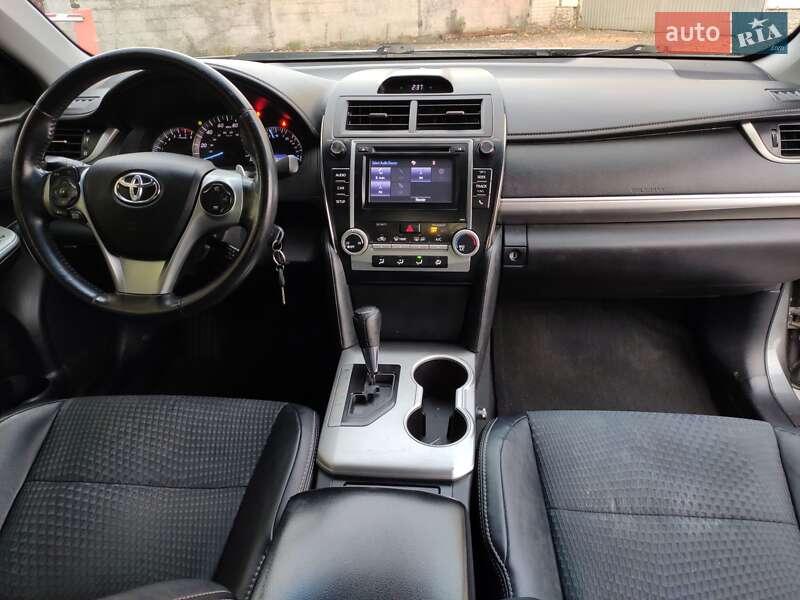 Седан Toyota Camry 2014 в Ровно фото 19 Седан Toyota Camry 2014 в Ровно