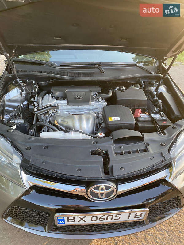 Седан Toyota Camry 2017 в Киеве фото 3 Седан Toyota Camry 2017 в Киеве