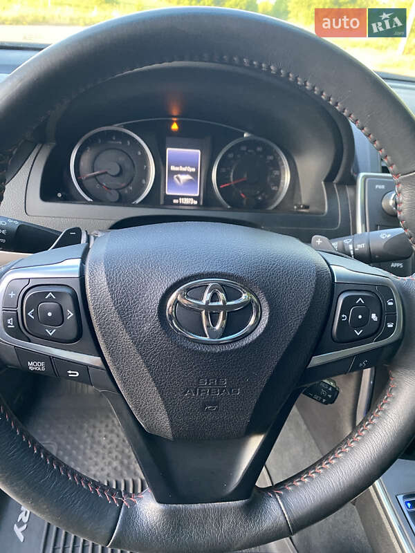 Седан Toyota Camry 2017 в Киеве фото 18 Седан Toyota Camry 2017 в Киеве