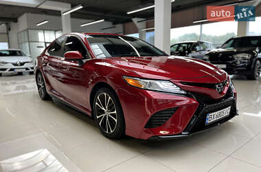 Седан Toyota Camry 2020 в 