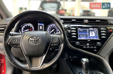 Седан Toyota Camry 2020 в 