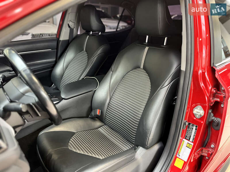 Седан Toyota Camry 2020 в Хмельницком фото 18 Седан Toyota Camry 2020 в Хмельницком