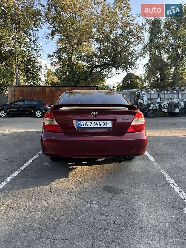 Седан Toyota Camry 2003 в Киеве