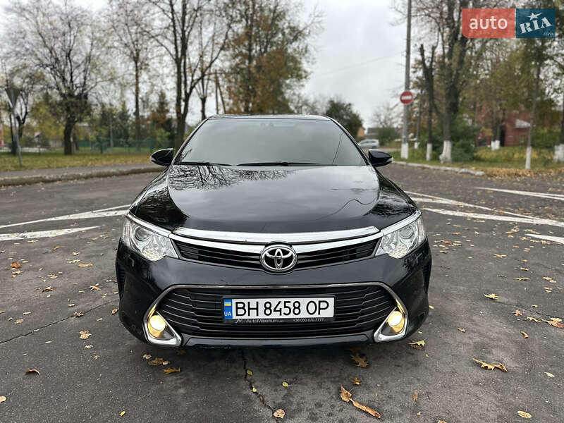 Седан Toyota Camry 2017 в Вінниці