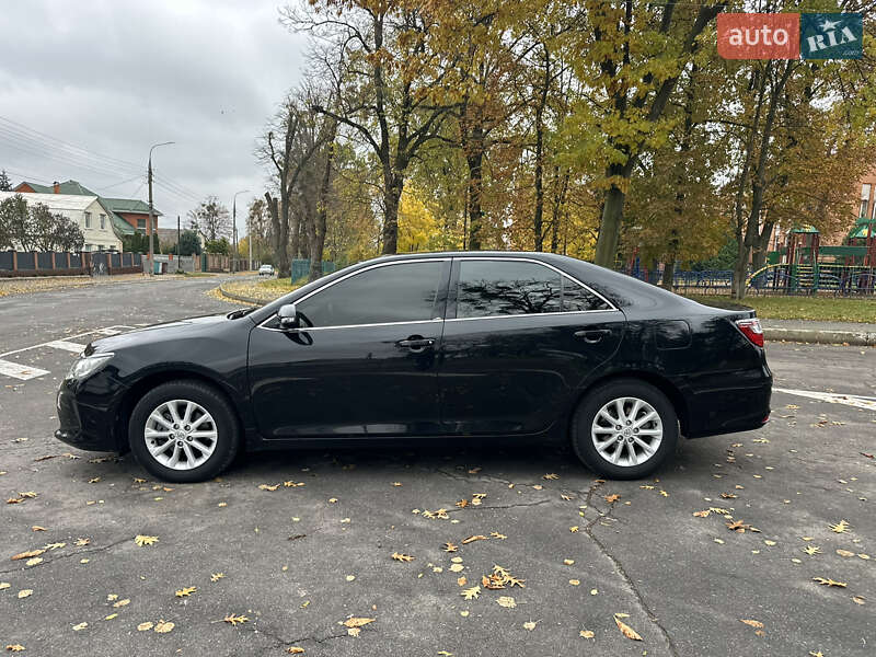 Седан Toyota Camry 2017 в Вінниці