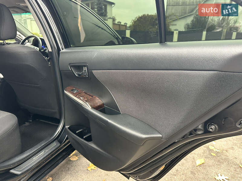 Седан Toyota Camry 2017 в Вінниці