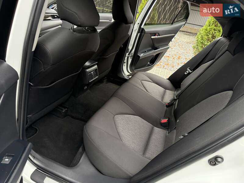 Седан Toyota Camry 2018 в Виннице фото 39 Седан Toyota Camry 2018 в Виннице