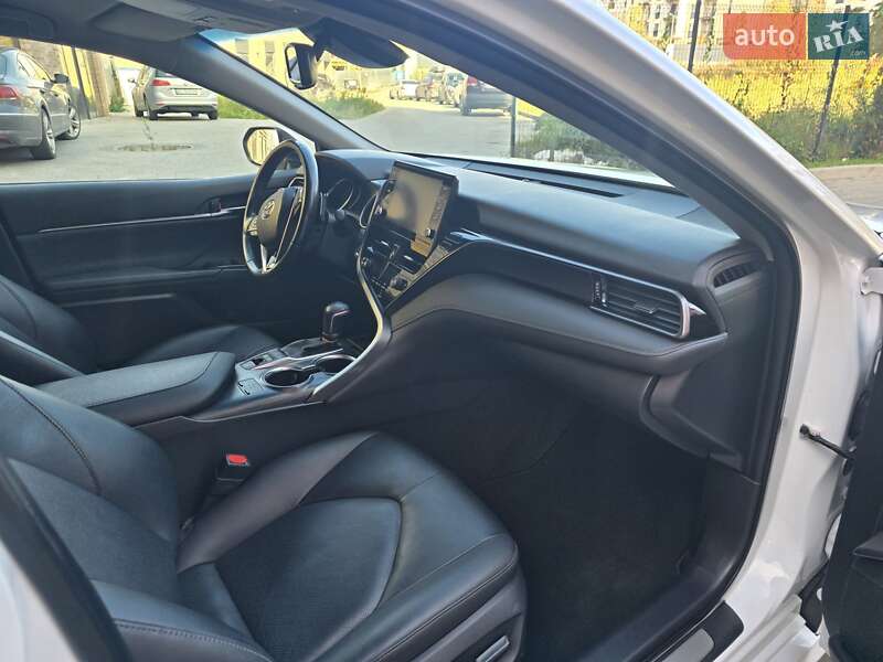 Седан Toyota Camry 2021 в Львове фото 17 Седан Toyota Camry 2021 в Львове