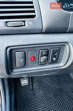 Седан Toyota Camry 2004 в  фото 10 Седан Toyota Camry 2004 в