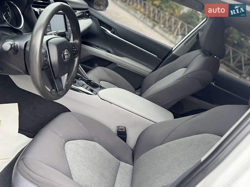 Седан Toyota Camry 2019 в Харькове фото 21 Седан Toyota Camry 2019 в Харькове