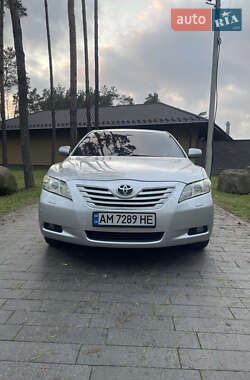 Седан Toyota Camry 2007 в Житомире