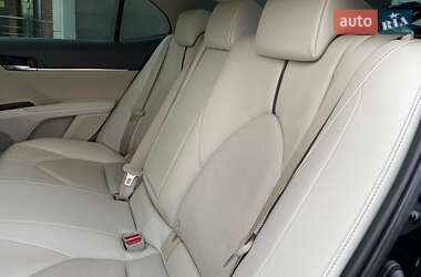 Седан Toyota Camry 2022 в 