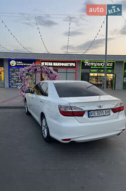 Седан Toyota Camry 2014 в Кривому Розі