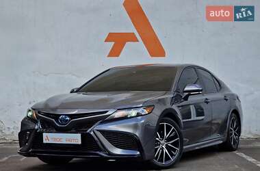 Седан Toyota Camry 2023 в Одесі