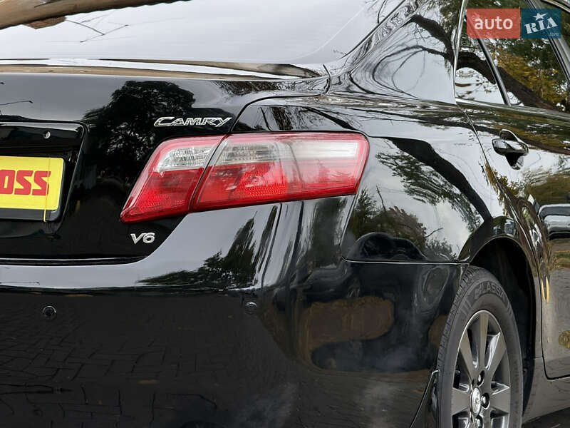 Седан Toyota Camry 2008 в Николаеве