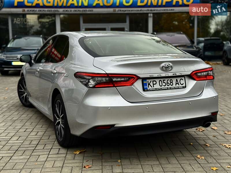 Седан Toyota Camry 2021 в Днепре фото 12 Седан Toyota Camry 2021 в Днепре