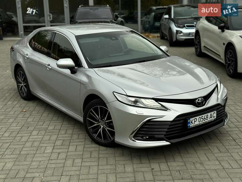 Седан Toyota Camry 2021 в Днепре фото 2 Седан Toyota Camry 2021 в Днепре