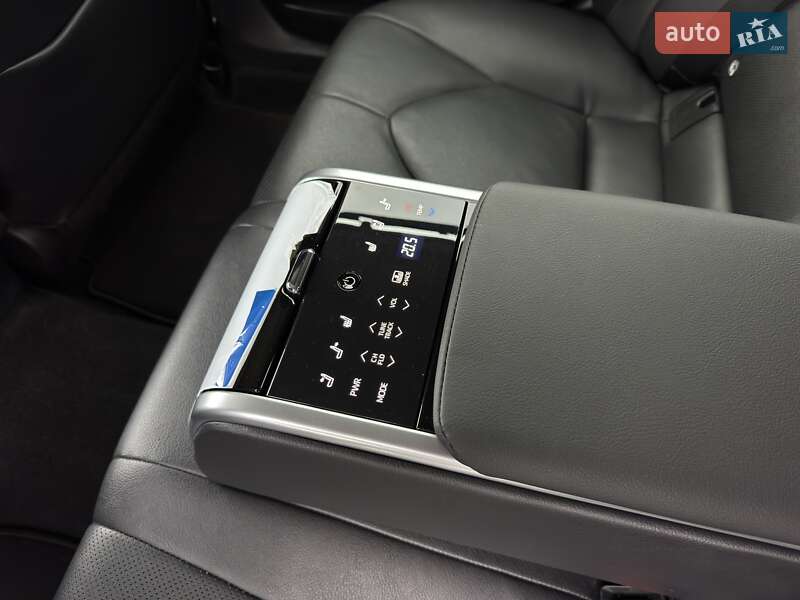 Седан Toyota Camry 2021 в Днепре фото 25 Седан Toyota Camry 2021 в Днепре
