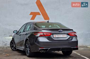 Седан Toyota Camry 2020 в 