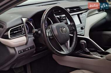 Седан Toyota Camry 2020 в 