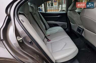 Седан Toyota Camry 2020 в 