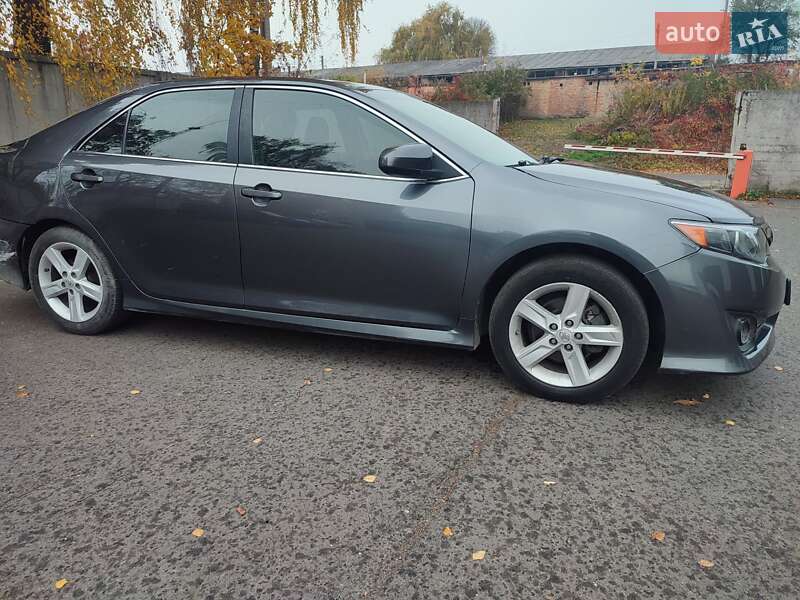 Седан Toyota Camry 2014 в Ровно фото 7 Седан Toyota Camry 2014 в Ровно