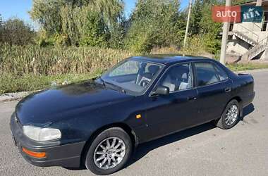 Седан Toyota Camry 1992 в Обухові