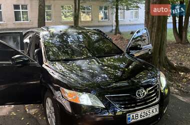 Седан Toyota Camry 2006 в Хмельницком