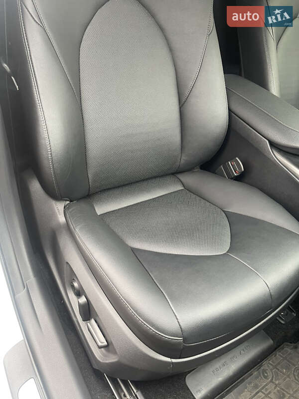 Седан Toyota Camry 2021 в Одессе фото 25 Седан Toyota Camry 2021 в Одессе