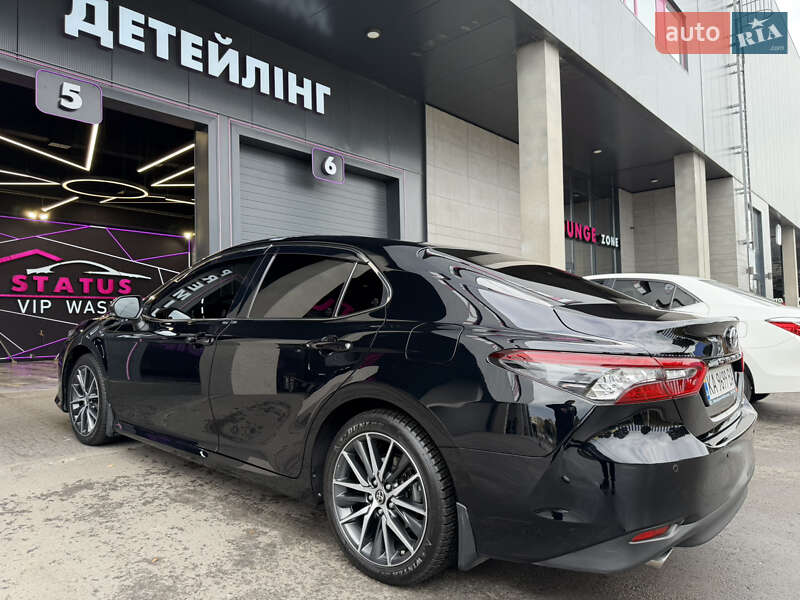 Седан Toyota Camry 2022 в Киеве фото 19 Седан Toyota Camry 2022 в Киеве