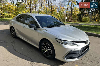 Седан Toyota Camry 2021 в 