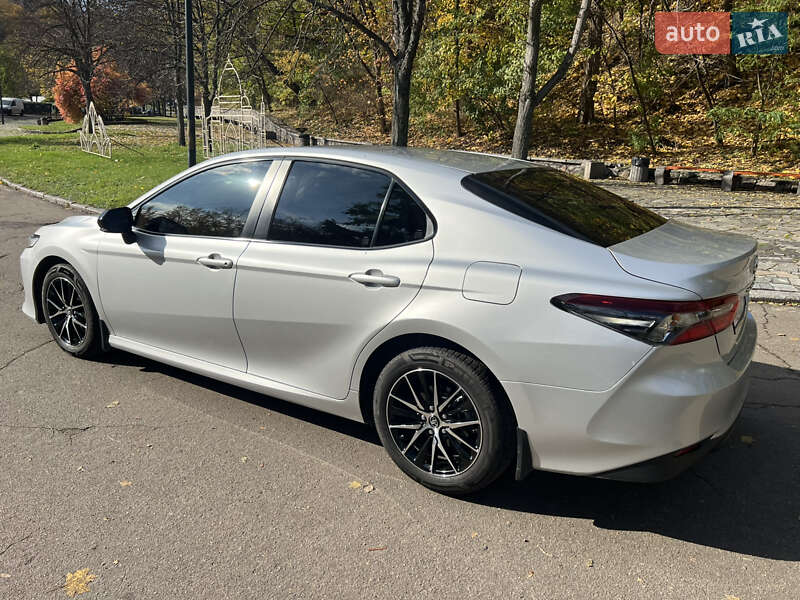 Седан Toyota Camry 2021 в Киеве фото 6 Седан Toyota Camry 2021 в Киеве