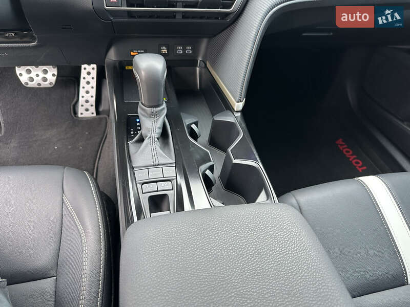 Седан Toyota Camry 2024 в Киеве фото 13 Седан Toyota Camry 2024 в Киеве