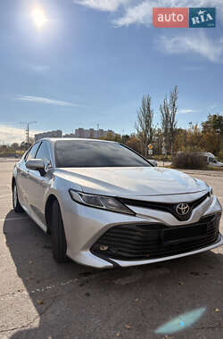 Седан Toyota Camry 2017 в Києві