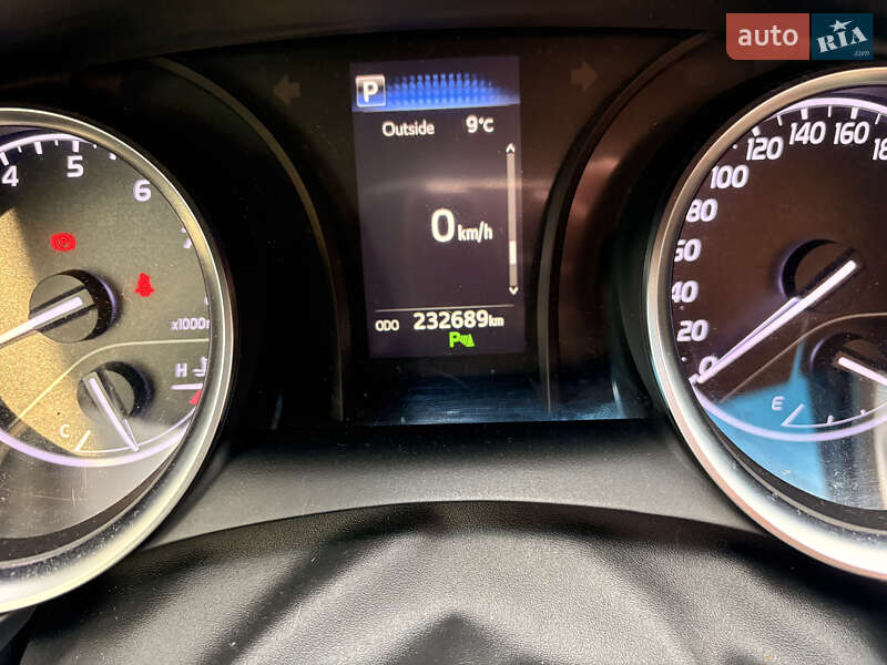 Седан Toyota Camry 2017 в Києві фото 21 Седан Toyota Camry 2017 в Києві