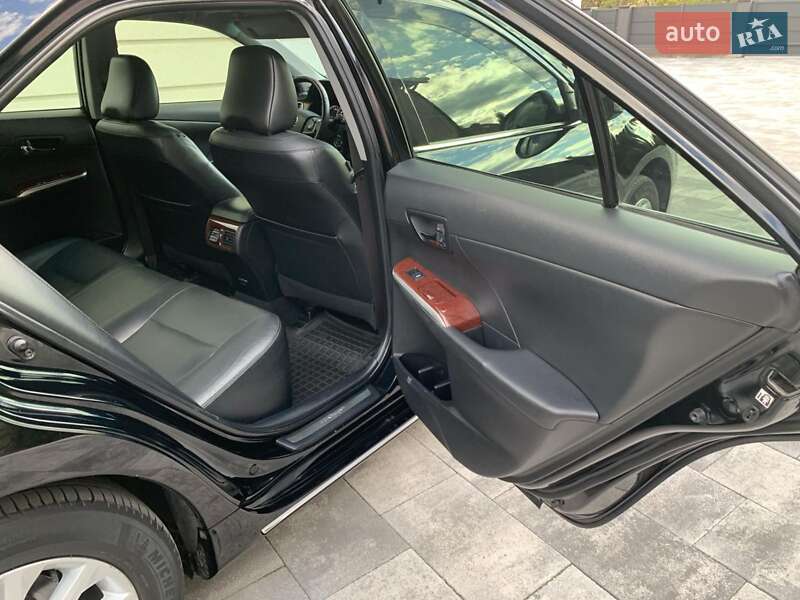 Седан Toyota Camry 2013 в Івано-Франківську
