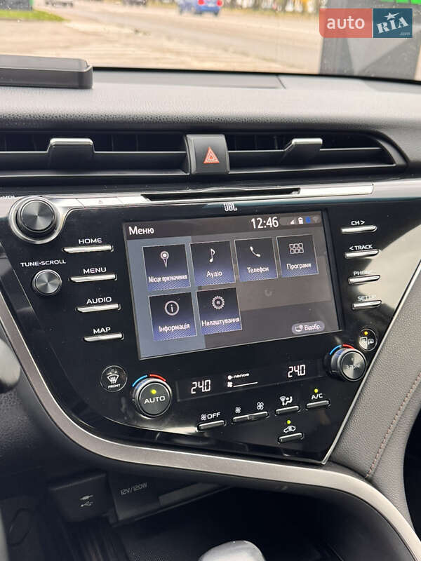 Седан Toyota Camry 2018 в Киеве фото 13 Седан Toyota Camry 2018 в Киеве
