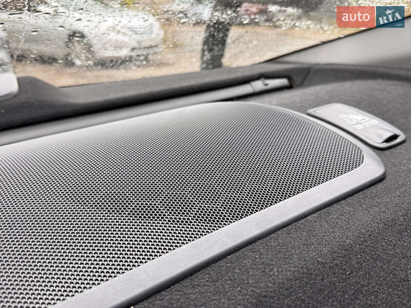 Седан Toyota Camry 2018 в Киеве фото 22 Седан Toyota Camry 2018 в Киеве