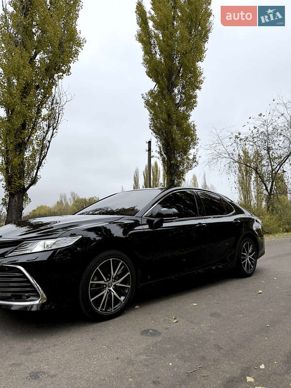 Седан Toyota Camry 2023 в Киеве фото 5 Седан Toyota Camry 2023 в Киеве