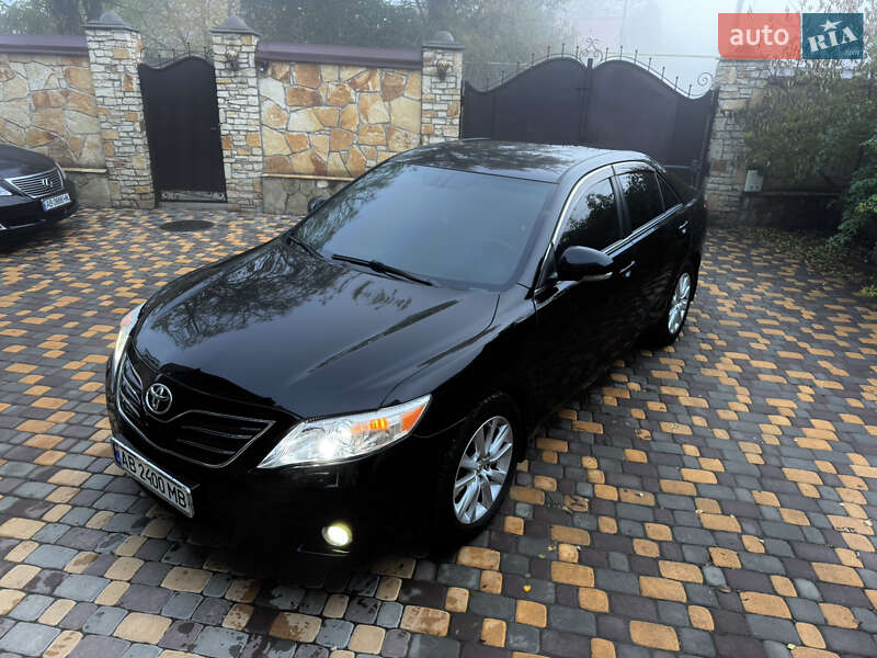 Седан Toyota Camry 2009 в Могилев-Подольске