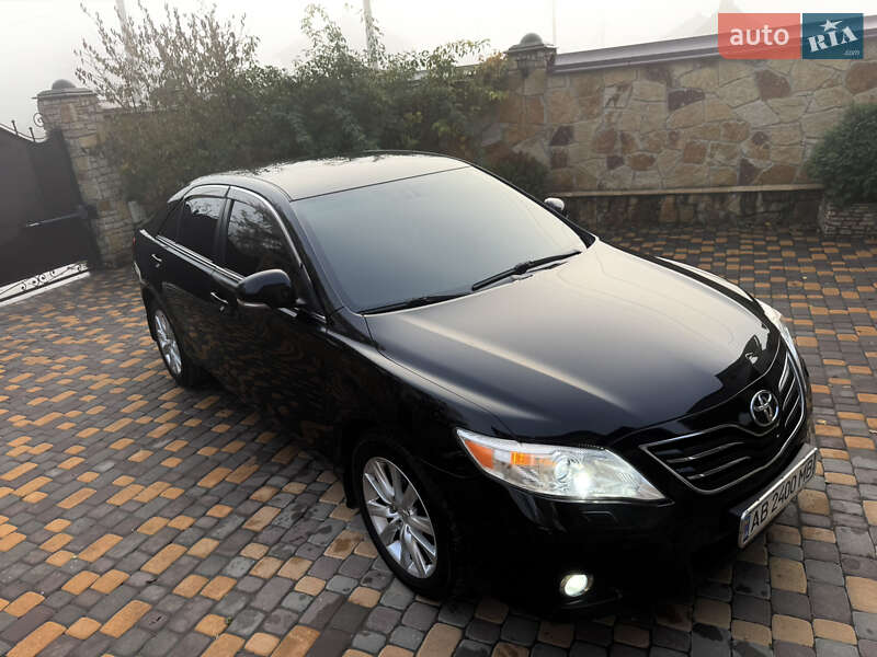 Седан Toyota Camry 2009 в Могилев-Подольске