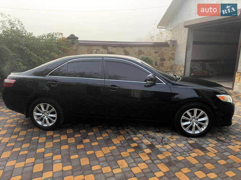 Седан Toyota Camry 2009 в Могилев-Подольске